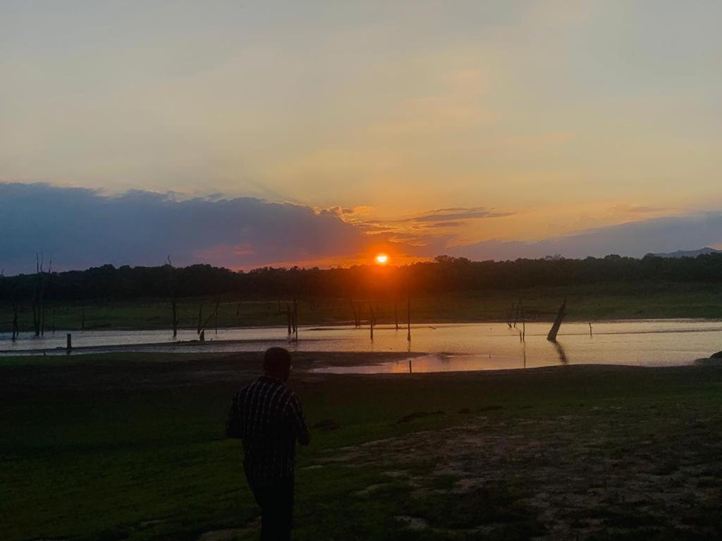 Gal Oya Lake View Inginiyagala Polwatta المظهر الخارجي الصورة